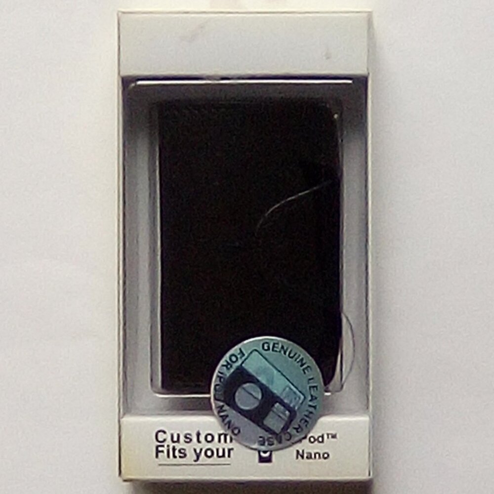 SMOKE Leather Executive Folio Case for iPod Nano, Black